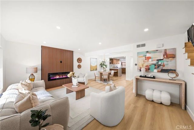 2220 Mount Shasta Drive, San Pedro, CA 90732