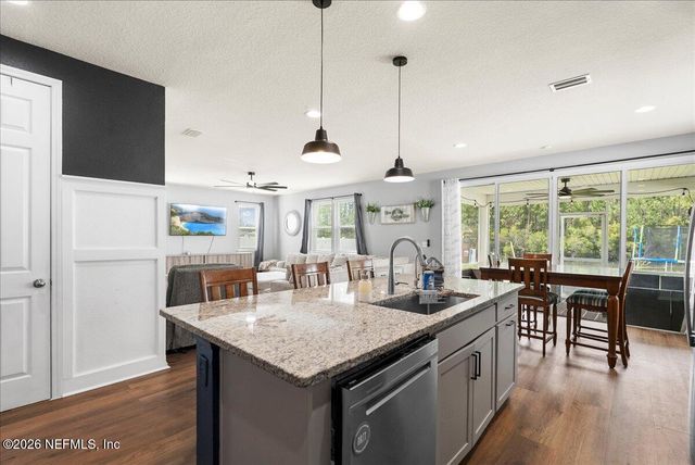 4518 PINE RIDGE Parkway, Middleburg, FL 32068