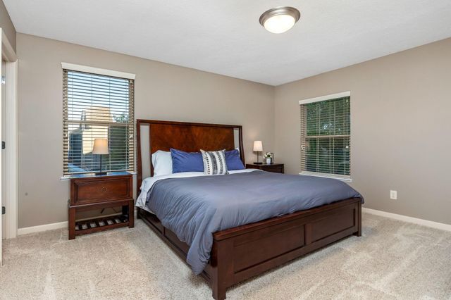 2625 Weyant Street, Lewis Center, OH 43035