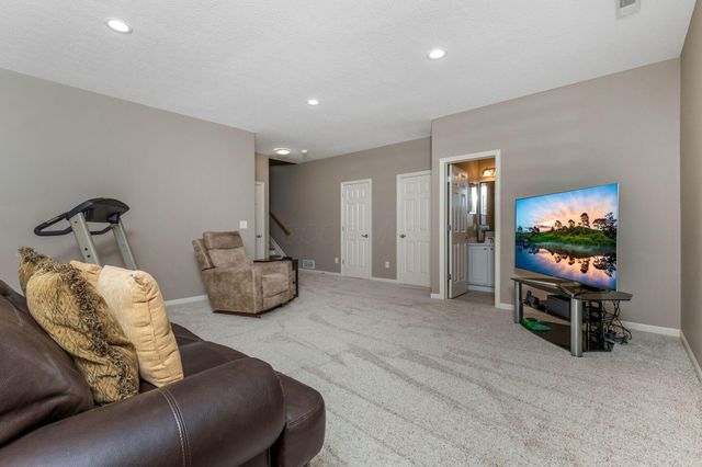 2625 Weyant Street, Lewis Center, OH 43035