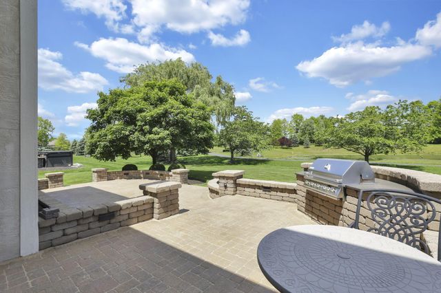 2625 Weyant Street, Lewis Center, OH 43035