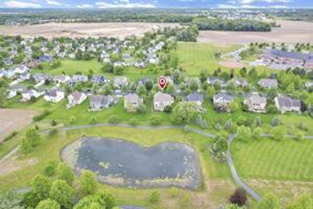 2625 Weyant Street, Lewis Center, OH 43035