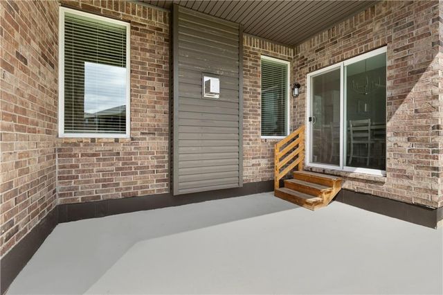 3225 N 109th Place, Kansas City, KS 66109