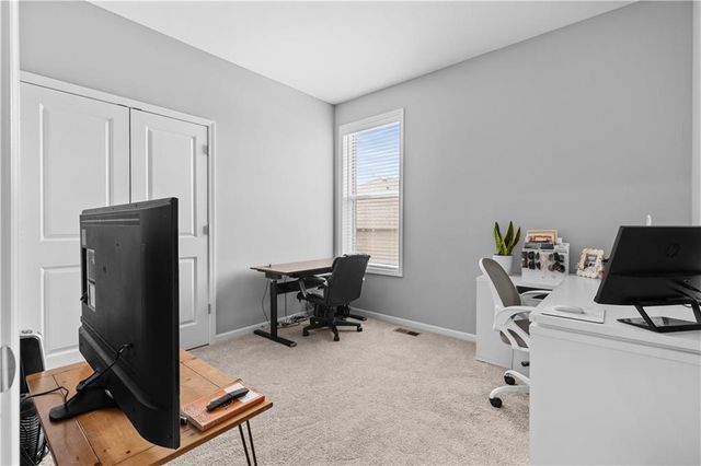 3225 N 109th Place, Kansas City, KS 66109