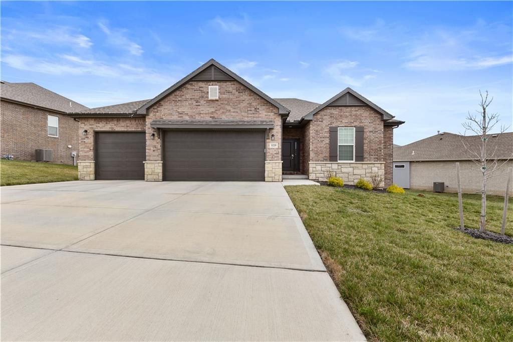 3225 N 109th Place, Kansas City, KS 66109