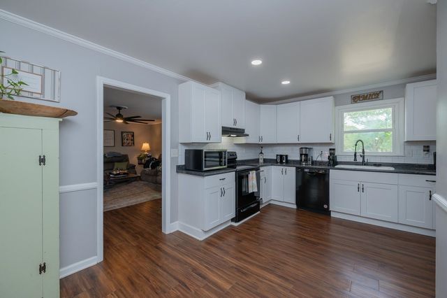 504 Cunningham Road, Taylors, SC 29687