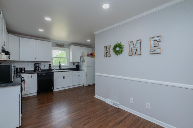 504 Cunningham Road, Taylors, SC 29687