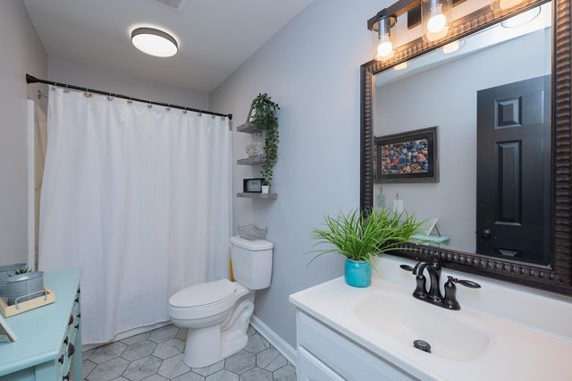 504 Cunningham Road, Taylors, SC 29687