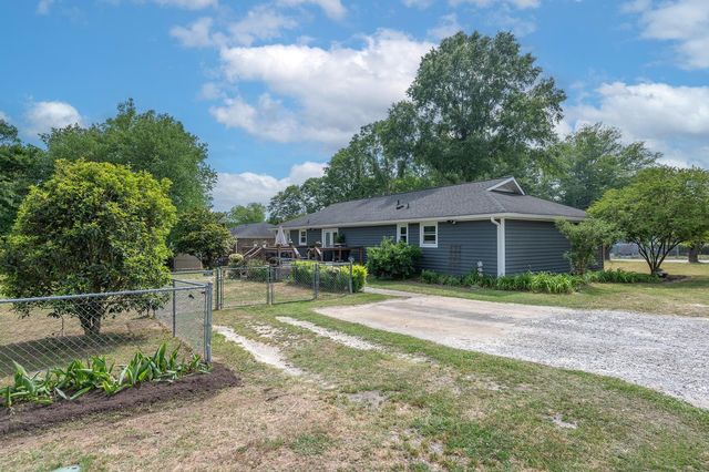 504 Cunningham Road, Taylors, SC 29687