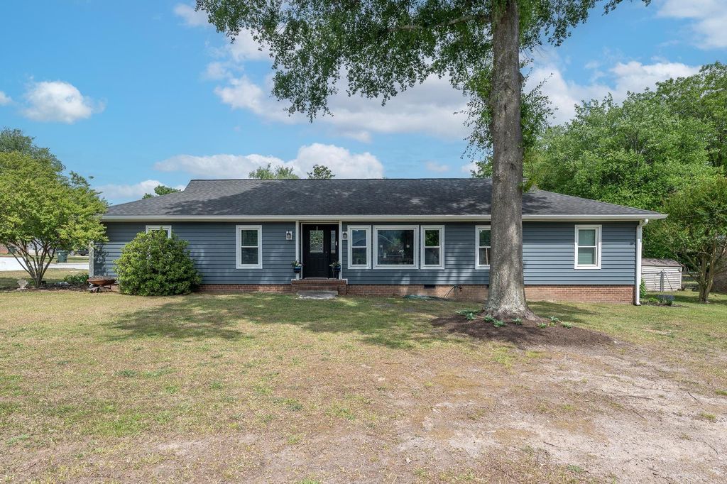 504 Cunningham Road, Taylors, SC 29687