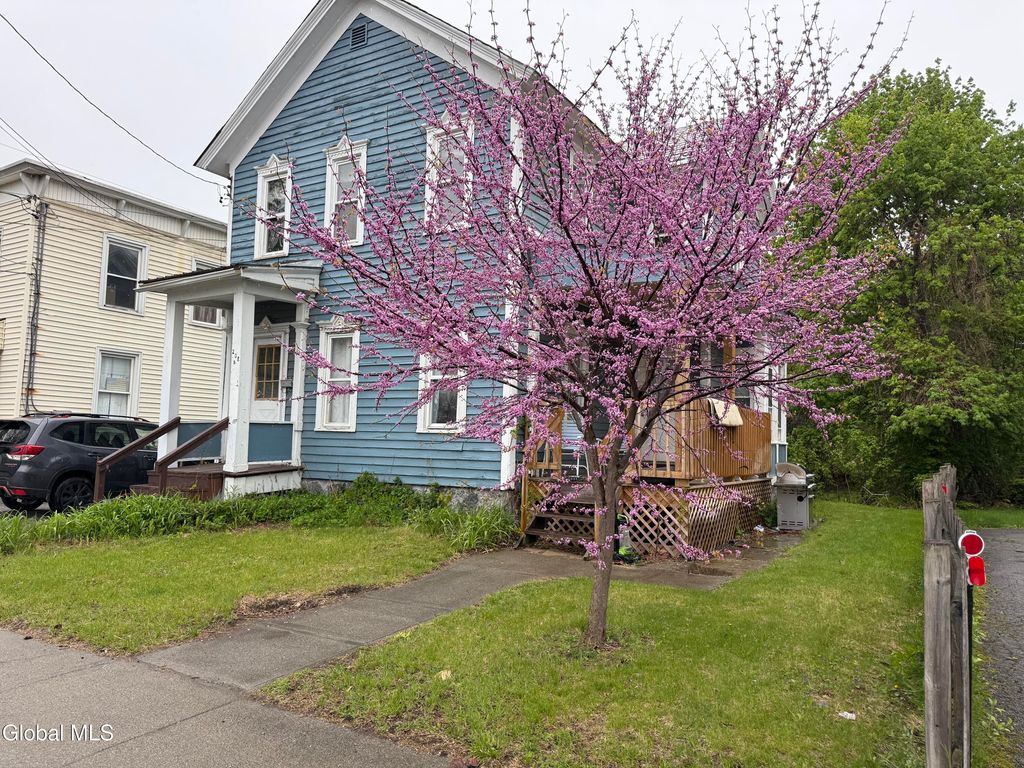 208 Maple Street, Glens Falls, NY 12801