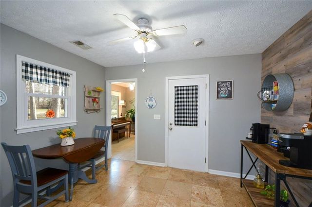 1379 Branchwood Drive, Snellville, GA 30078