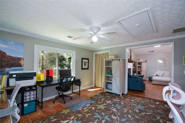 1379 Branchwood Drive, Snellville, GA 30078