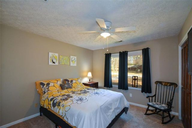 1379 Branchwood Drive, Snellville, GA 30078