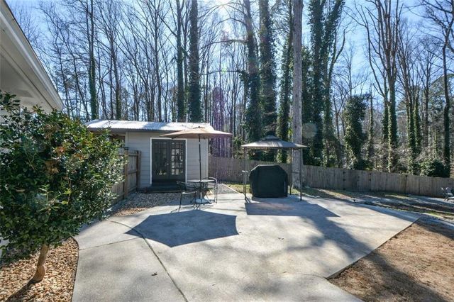 1379 Branchwood Drive, Snellville, GA 30078