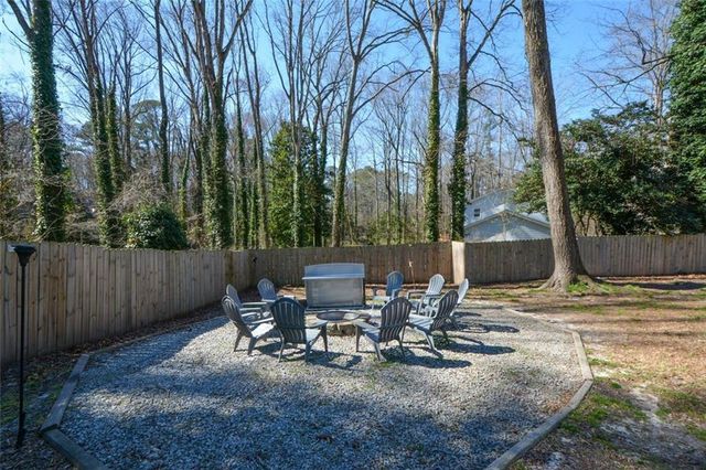 1379 Branchwood Drive, Snellville, GA 30078