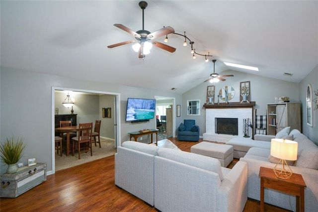 1379 Branchwood Drive, Snellville, GA 30078