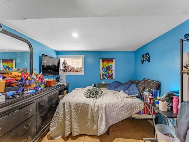 1922 S 18th Avenue, Maywood, IL 60153