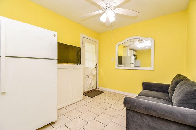 9037 Crestview Drive, Houston, TX 77078