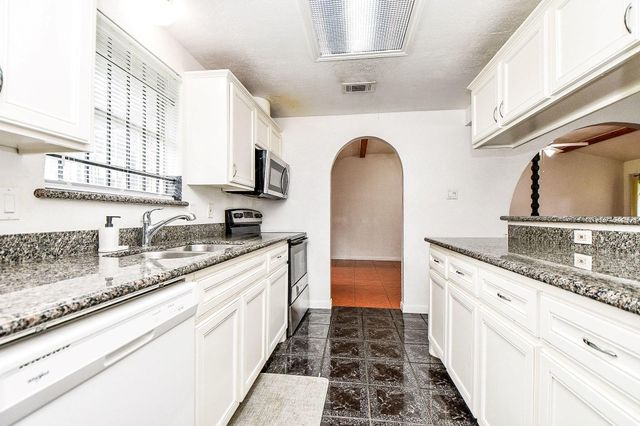 9037 Crestview Drive, Houston, TX 77078