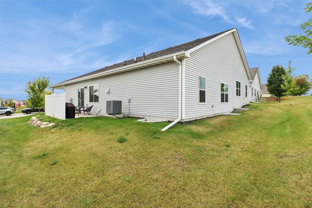 1421 Primrose Drive SE, Altoona, IA 50009