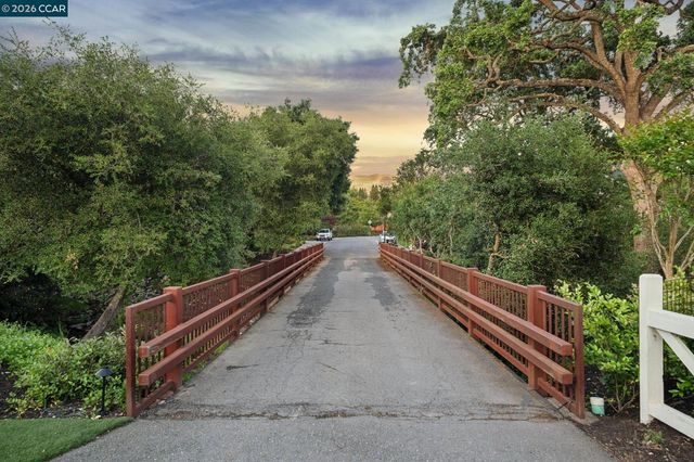 3 Tamalark Ln, Danville, CA 94506