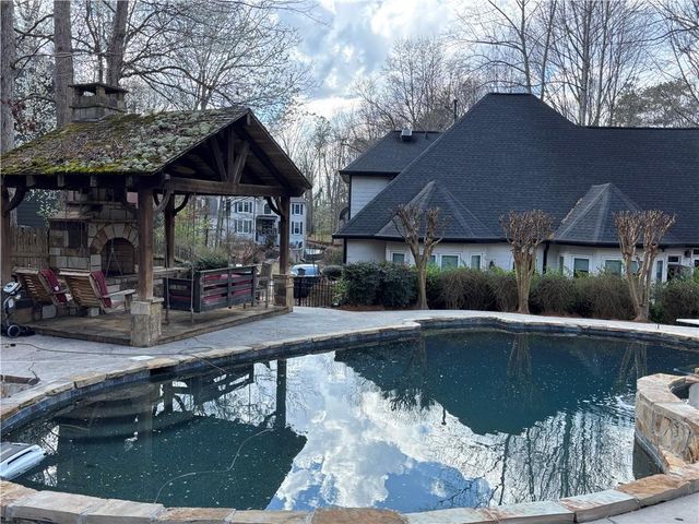 2275 Camden SW Drive, Marietta, GA 30064