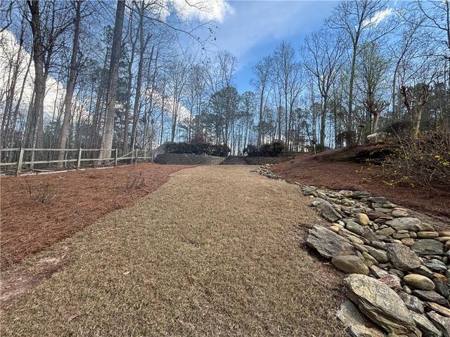 2275 Camden SW Drive, Marietta, GA 30064