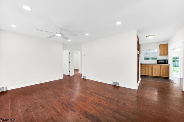 19 Apache Trl, Rockaway Twp., NJ 07866