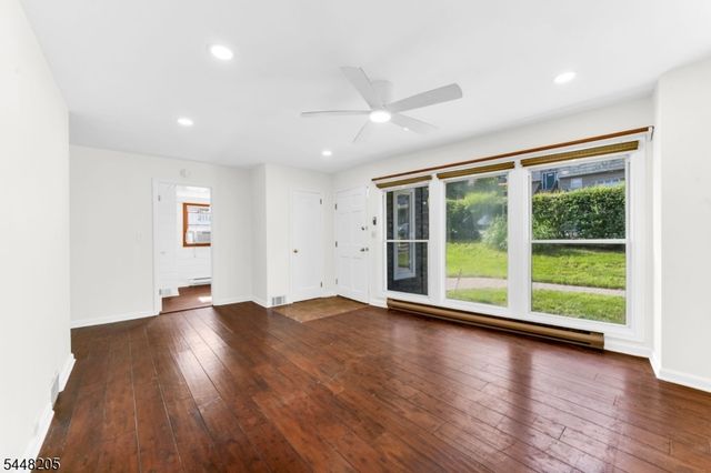19 Apache Trl, Rockaway Twp., NJ 07866