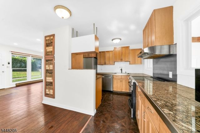 19 Apache Trl, Rockaway Twp., NJ 07866