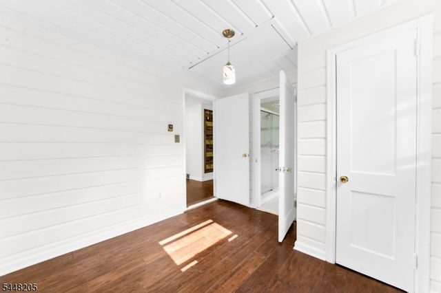 19 Apache Trl, Rockaway Twp., NJ 07866