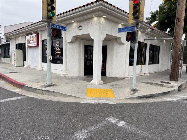 25501 Narbonne, Lomita, CA 90717