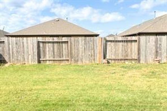 8310 Rose Petals Lane, Rosharon, TX 77583