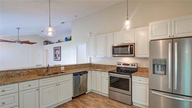 30316 DOUBLE DRIVE, Wesley Chapel, FL 33545