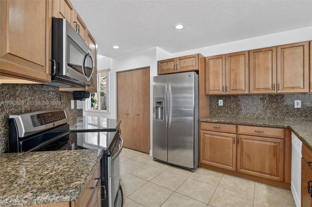 1303 NW 167th Ave, Pembroke Pines, FL 33028