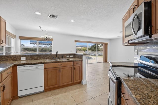 1303 NW 167th Ave, Pembroke Pines, FL 33028