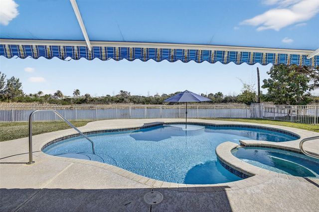 1303 NW 167th Ave, Pembroke Pines, FL 33028