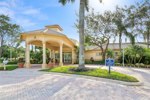 1303 NW 167th Ave, Pembroke Pines, FL 33028