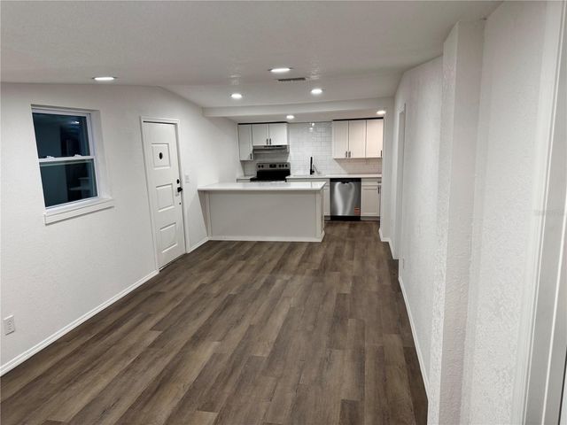 38839 MILLER AVENUE, Zephyrhills, FL 33542
