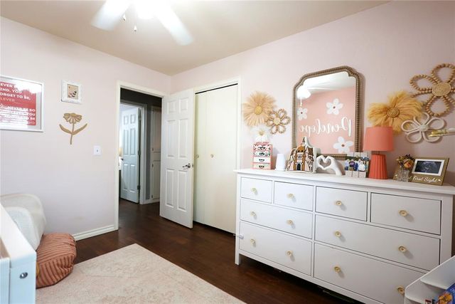112 Chickasaw Lane, Yukon, OK 73099