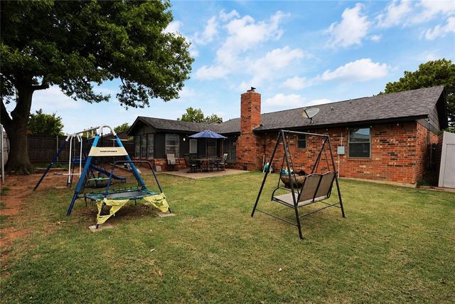 112 Chickasaw Lane, Yukon, OK 73099