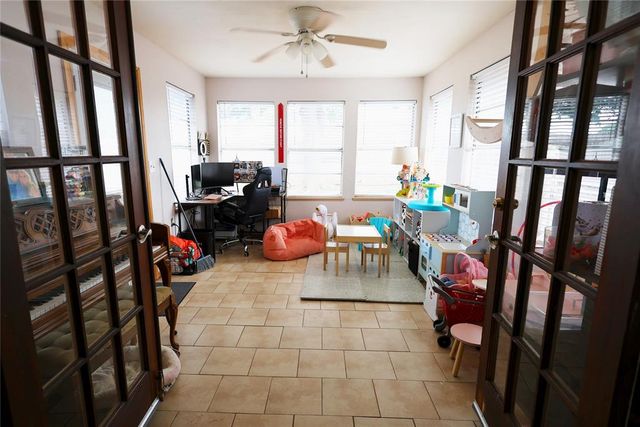 112 Chickasaw Lane, Yukon, OK 73099