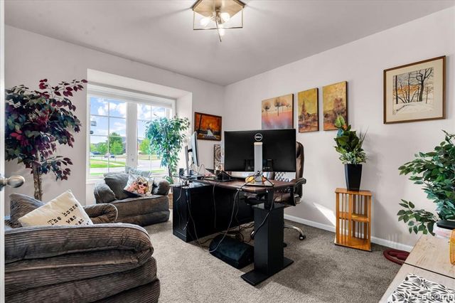 23990 Pennington Lane, Brownstown, MI 48134
