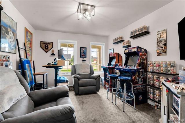 23990 Pennington Lane, Brownstown, MI 48134