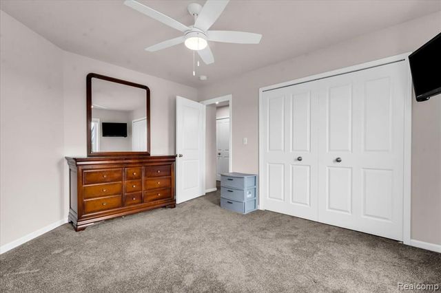 23990 Pennington Lane, Brownstown, MI 48134
