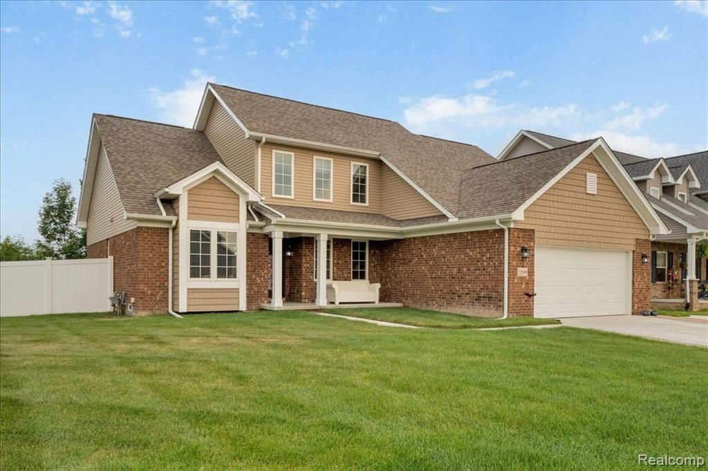 23990 Pennington Lane, Brownstown, MI 48134