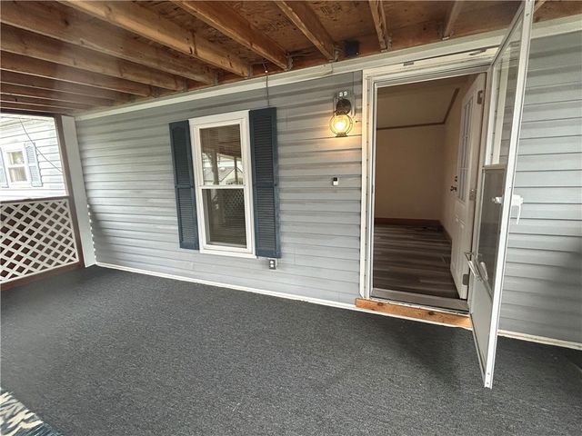 28 Hilltop Dr, Union Twp, PA 15332