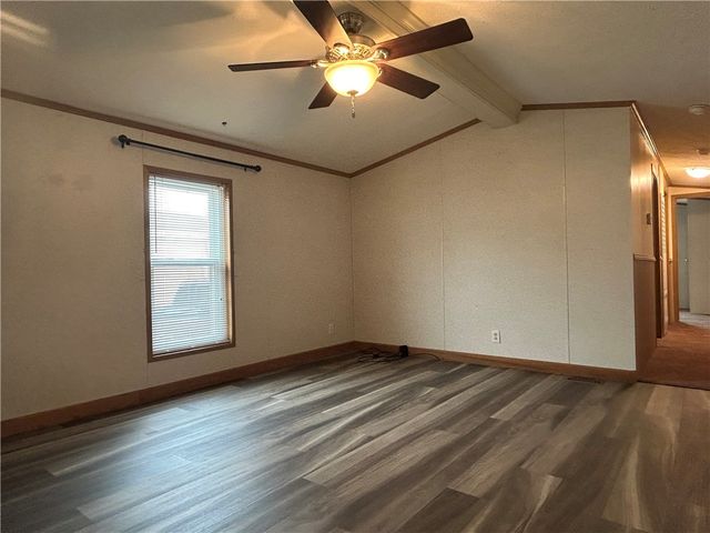 28 Hilltop Dr, Union Twp, PA 15332