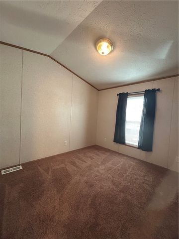 28 Hilltop Dr, Union Twp, PA 15332